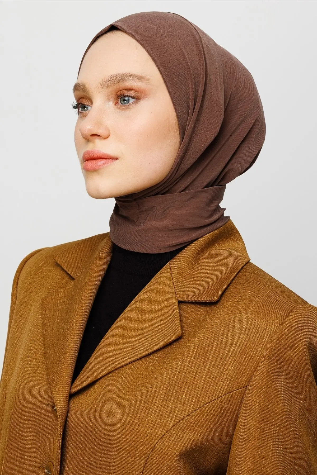 

Women Hijab Dark Kahverengi Snaps Boyunluk Hijab Shawl Polyester Desensiz Hooded Wrinkling durable