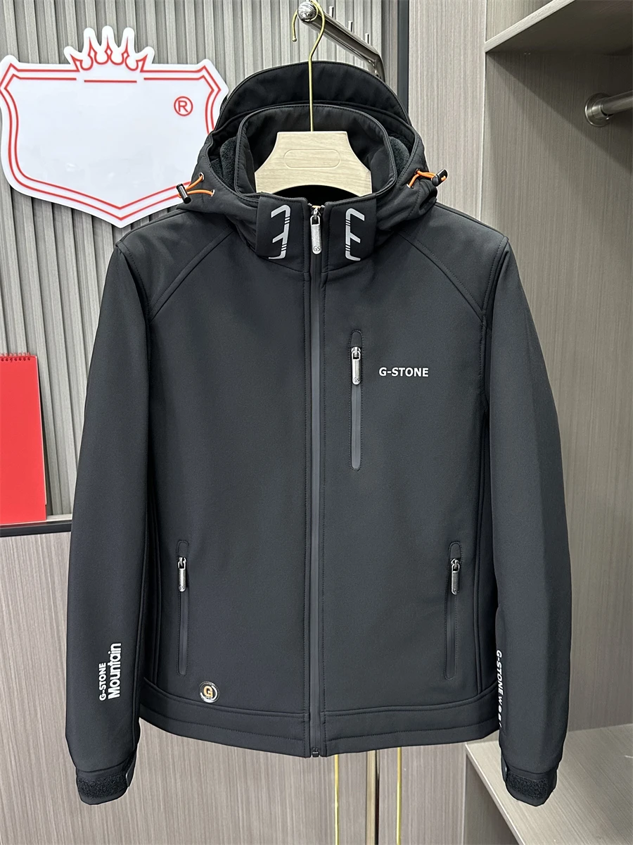 Тяжелая норвежская одежда для научных исследований со снежной горой