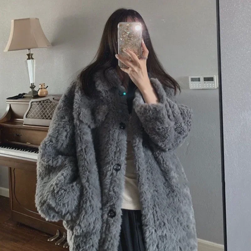 Утолщенное бархатное пальто средней длины из овечьей шерсти женское винтажное