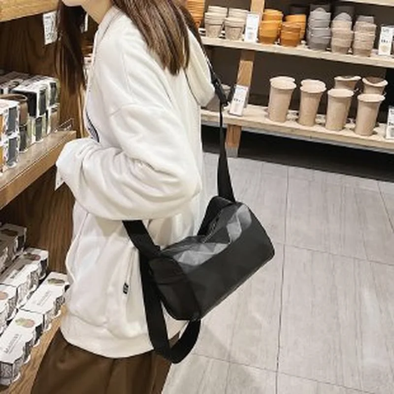 

Casual Shoulder Bags Women Luxury Designer Handbag Female Crossbody Bag Ladies Large Capacity Messenger Bag Soft PU Couples Sac