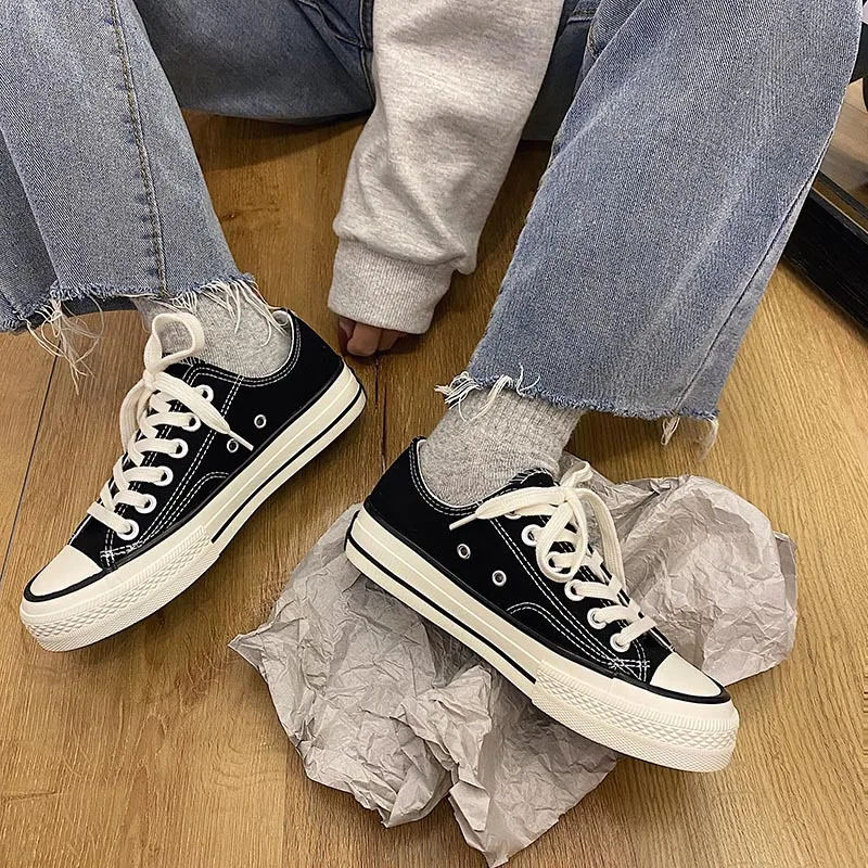 2023 Summer Women's Thick Sole Canvas Shoes Flat Bottomed Low Cut Small White Shoes Student Versatile Casual Black Sneakers