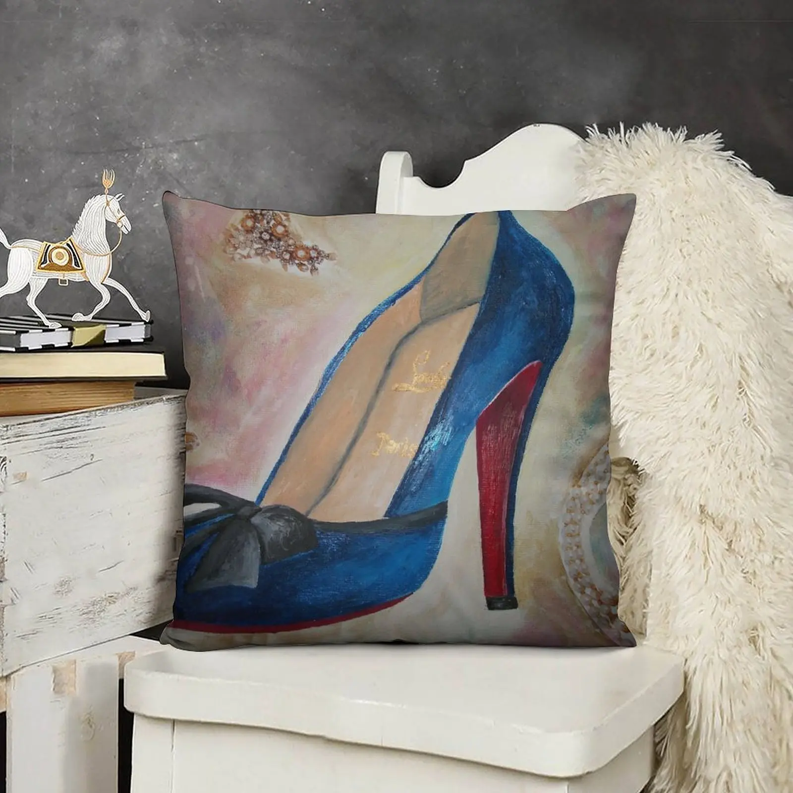 Наволочки на подушки Christian Louboutin с красной подошвой