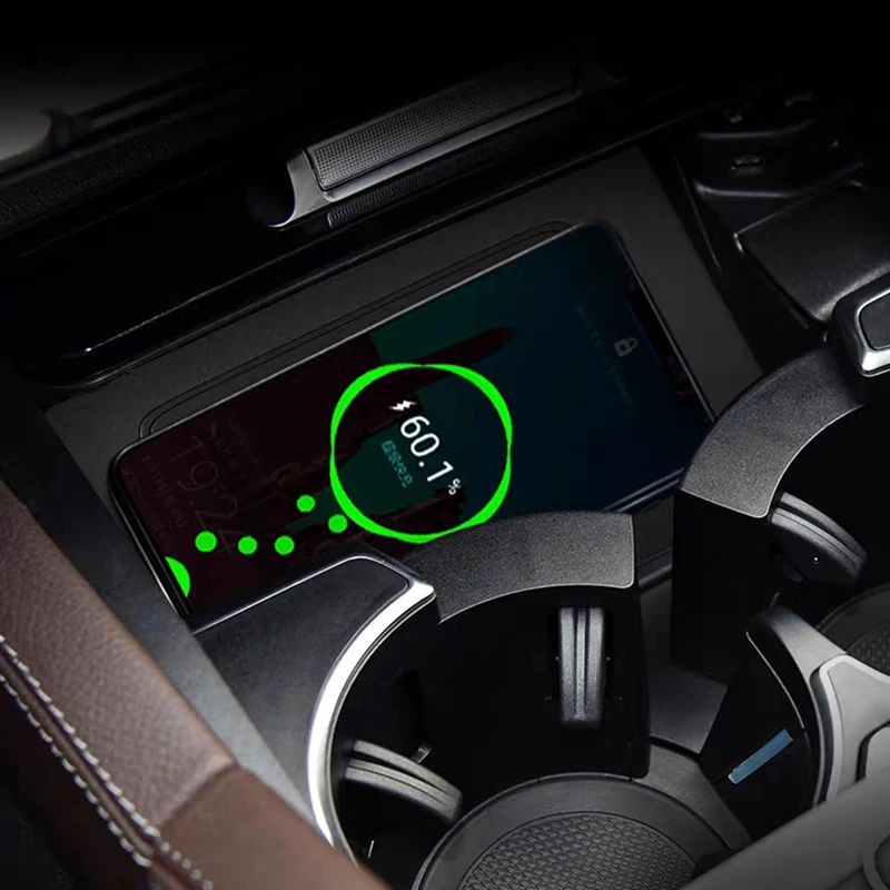 

15 Вт автомобильное беспроводное зарядное устройство QI, быстрое зарядное устройство, зарядное устройство для телефона, зарядный коврик для Mercedes Benz GLE W167 C67 GLS X167 2020 2021 2022 2023