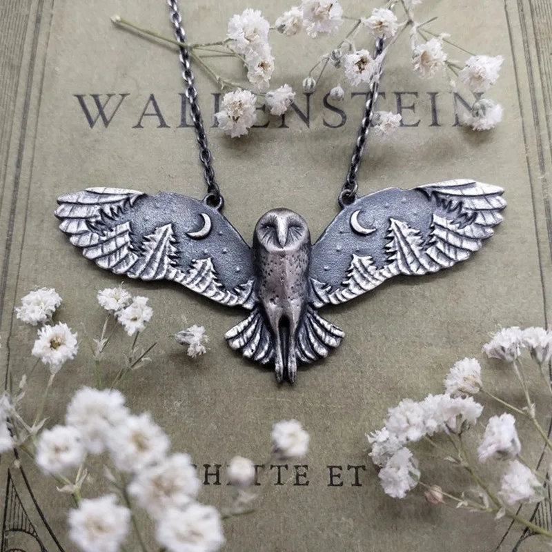 

Retro Owl Flying Personality Necklace Animal Shape Pendant Wedding Festival Banquet Gifts For Men And Women Daily Jewelry Gift