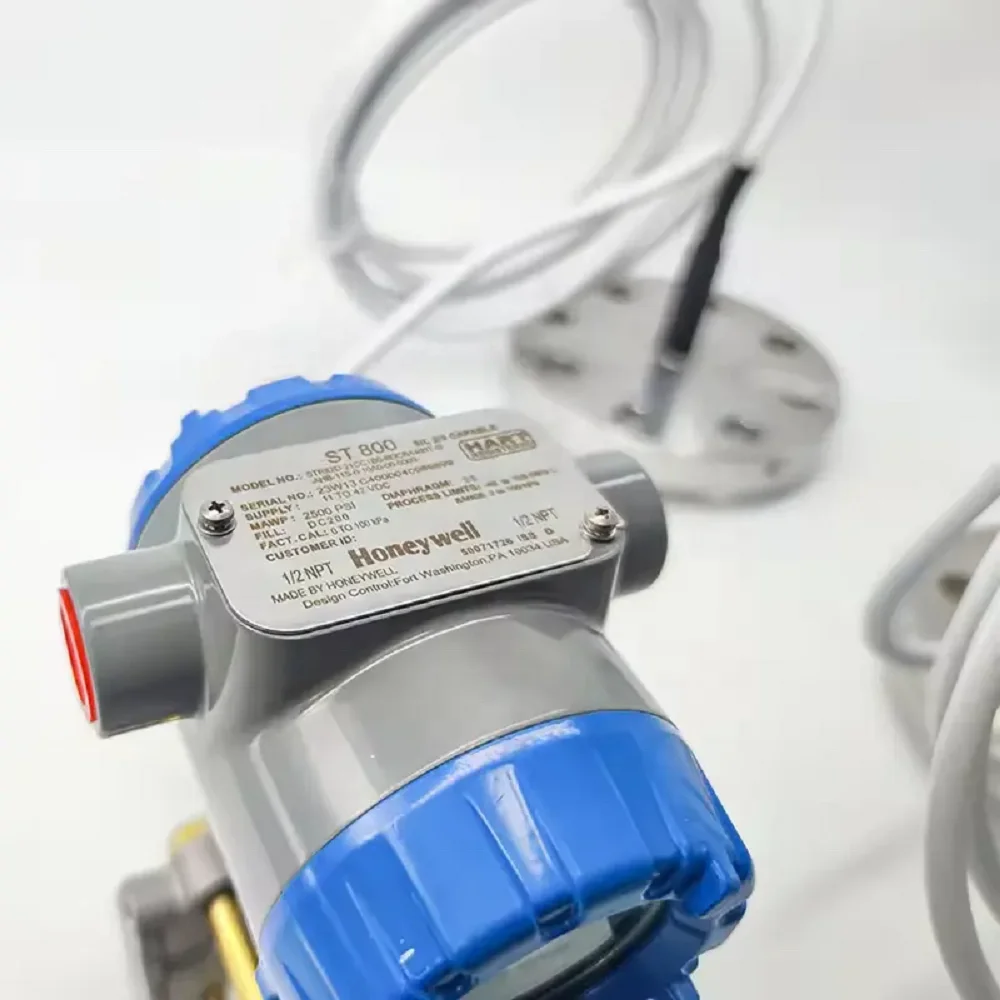 Smart Wire ST800 Удаленный мембранный герметичный передатчик обеспечивает точные