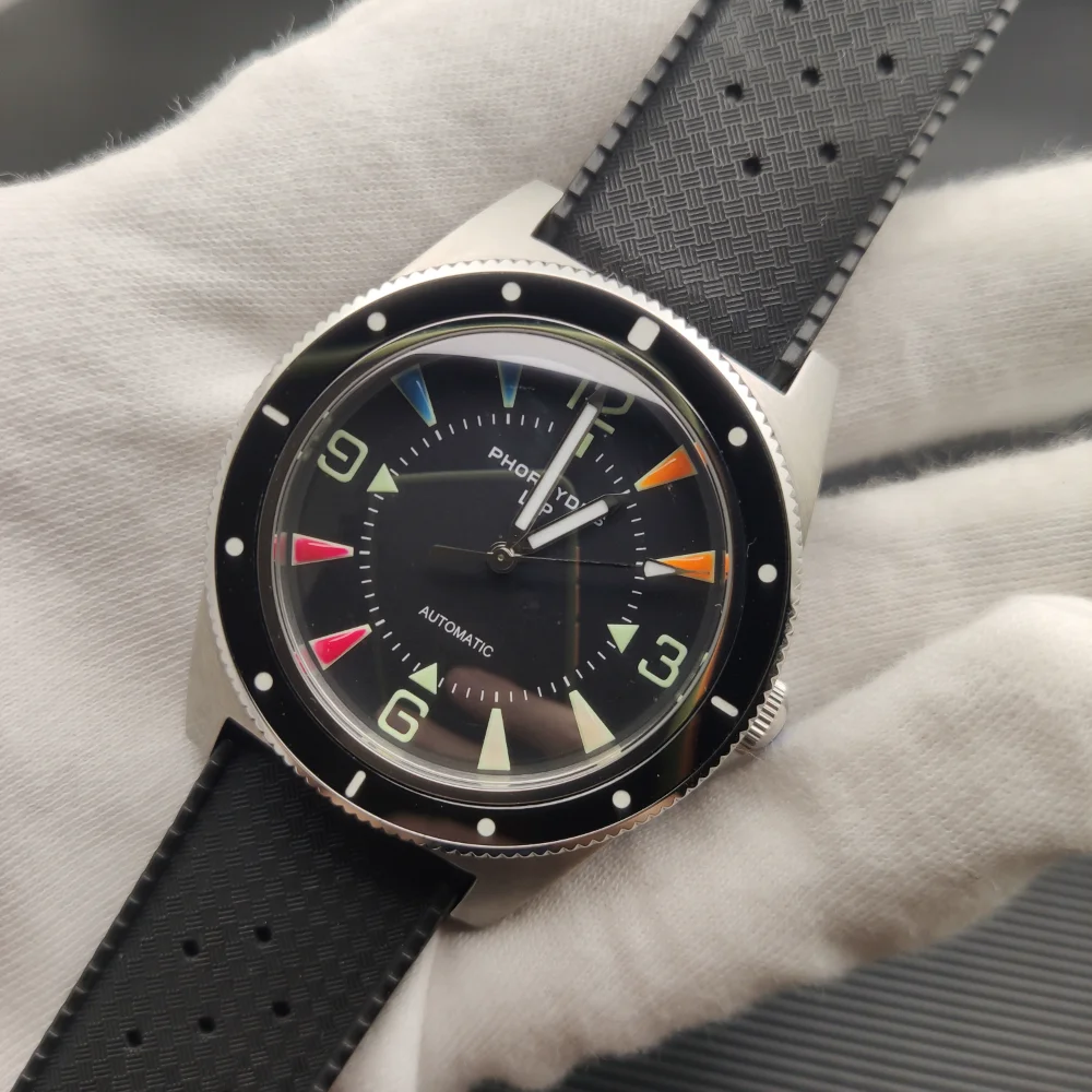 

Men's Diving Watch NH35 Automatic Mechanical C3 Super Luminous Sapphire Lens Resistance Military Mechanical Wristwatches