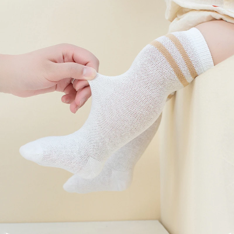 

Новинка, летние длинные носки для новорожденных, до колена, мягкие хлопковые носки для мальчиков и девочек, детские сетчатые полосатые носки