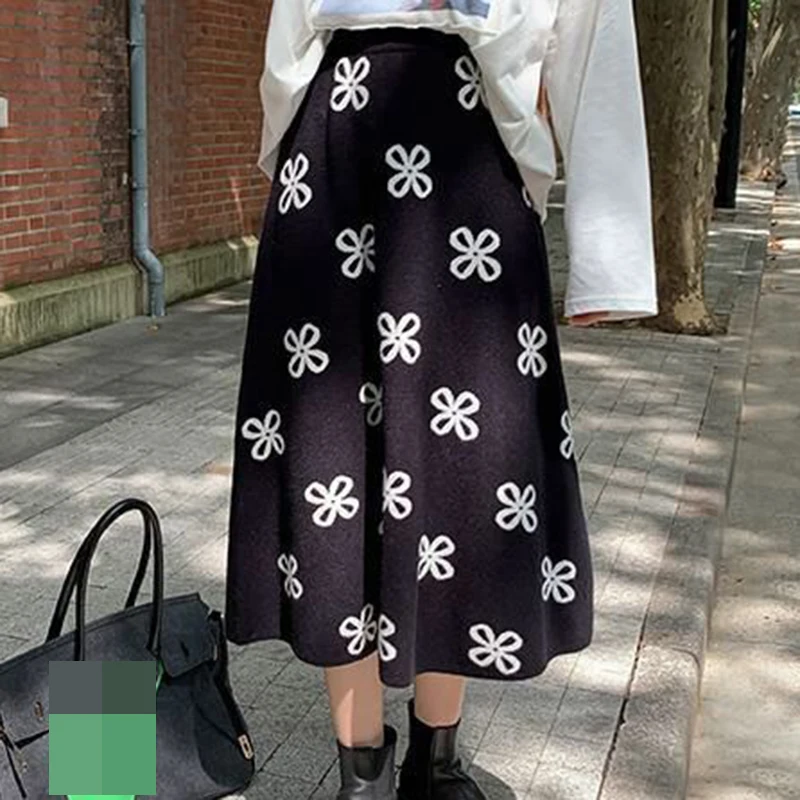 Velvet skirt in autumn and winter 2022 New style high waist vintage  pleated mid length  black  women skirt  Casual  A-LINE
