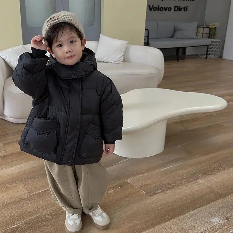 Зимние теплые однотонные длинные куртки на хлопковой подкладке с капюшоном