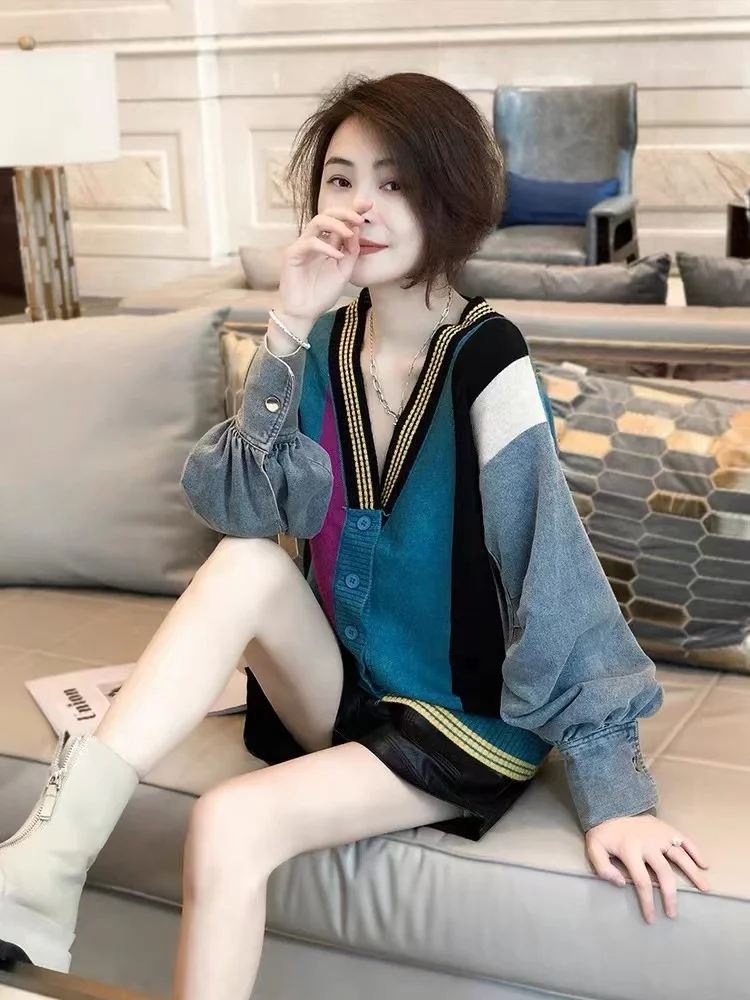 

Трикотажный кардиган с V-образным вырезом, джинсовый топ в стиле пэчворк, осенняя Новинка 2023, модная женская одежда