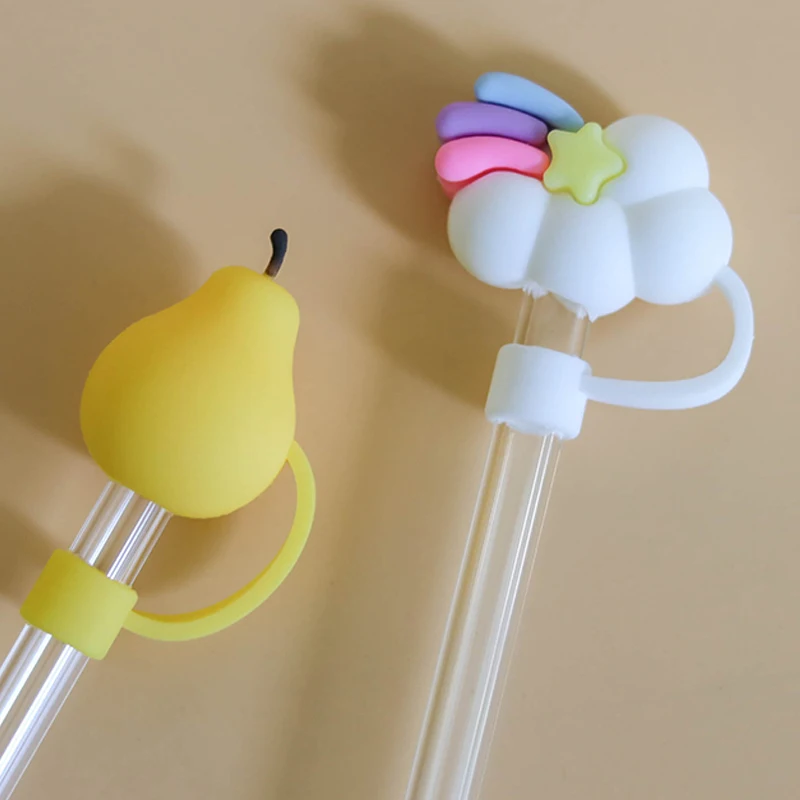 

1PCS PVC Straw Cover Cute Plush Toys Straw Plugs Reusable Splash Proof Drinking Fashion Straw Charms Fit Cup Straw Cap Pendant