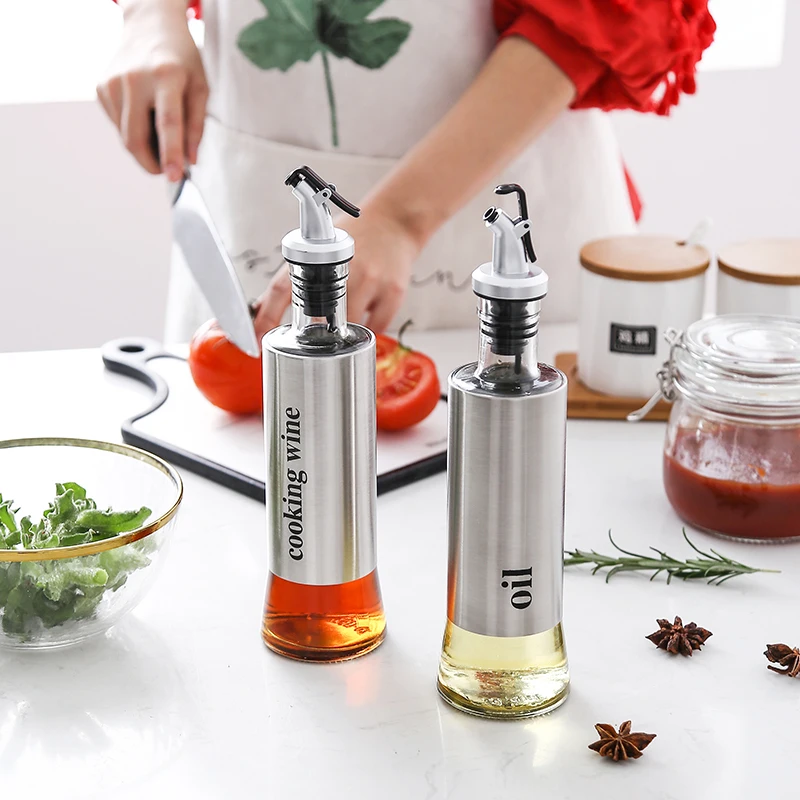 

300/500ML Seasoning Bottle Gglass Oil Pot Stainless Steel Olive Oil Bottle Sprayer Kitchen Seasoning Jar Kitchen Bar BBQ Tool