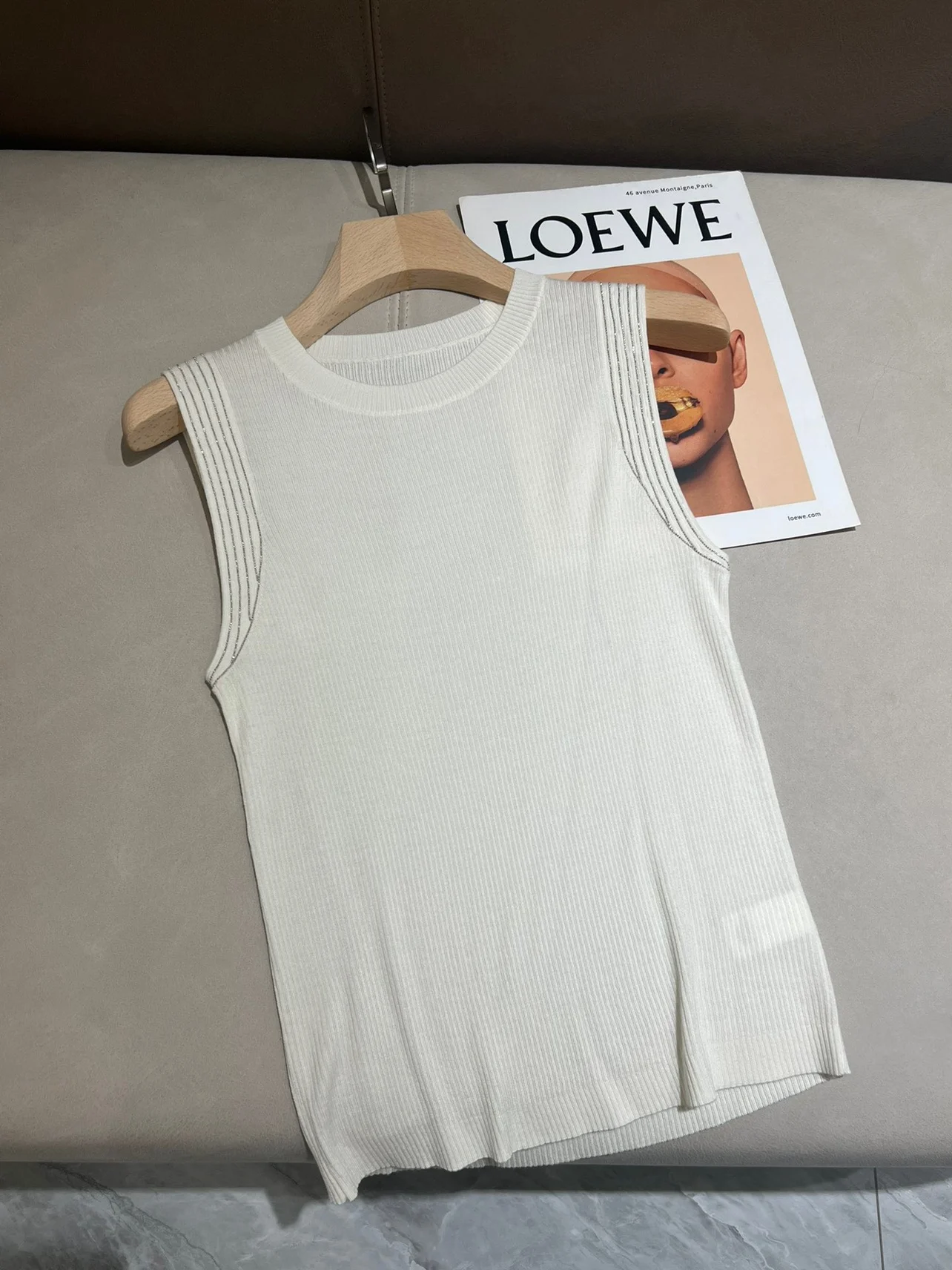 Женская трикотажная майка весна 2024