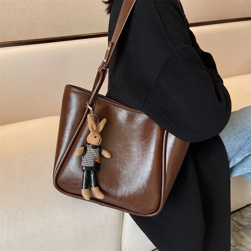 

New Premium High Quality Large Capacity Leather Commuter Tote Black Simplicity Women's Bag Shoulder Underarm Bag Girl Bag Doll