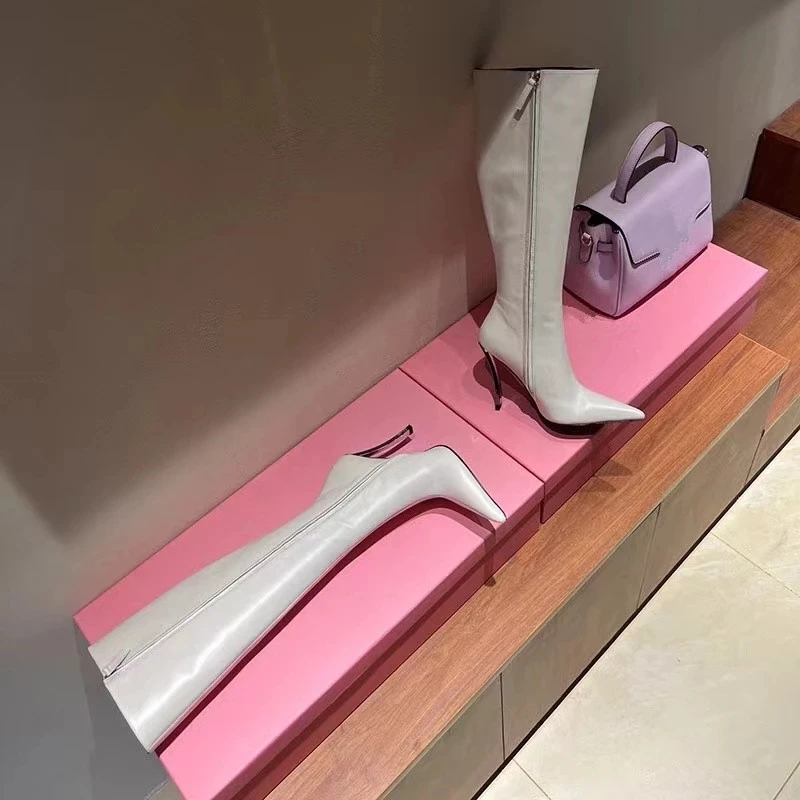 Женские сапоги до колена Charole с боковой молнией остроносые металлические шпильки