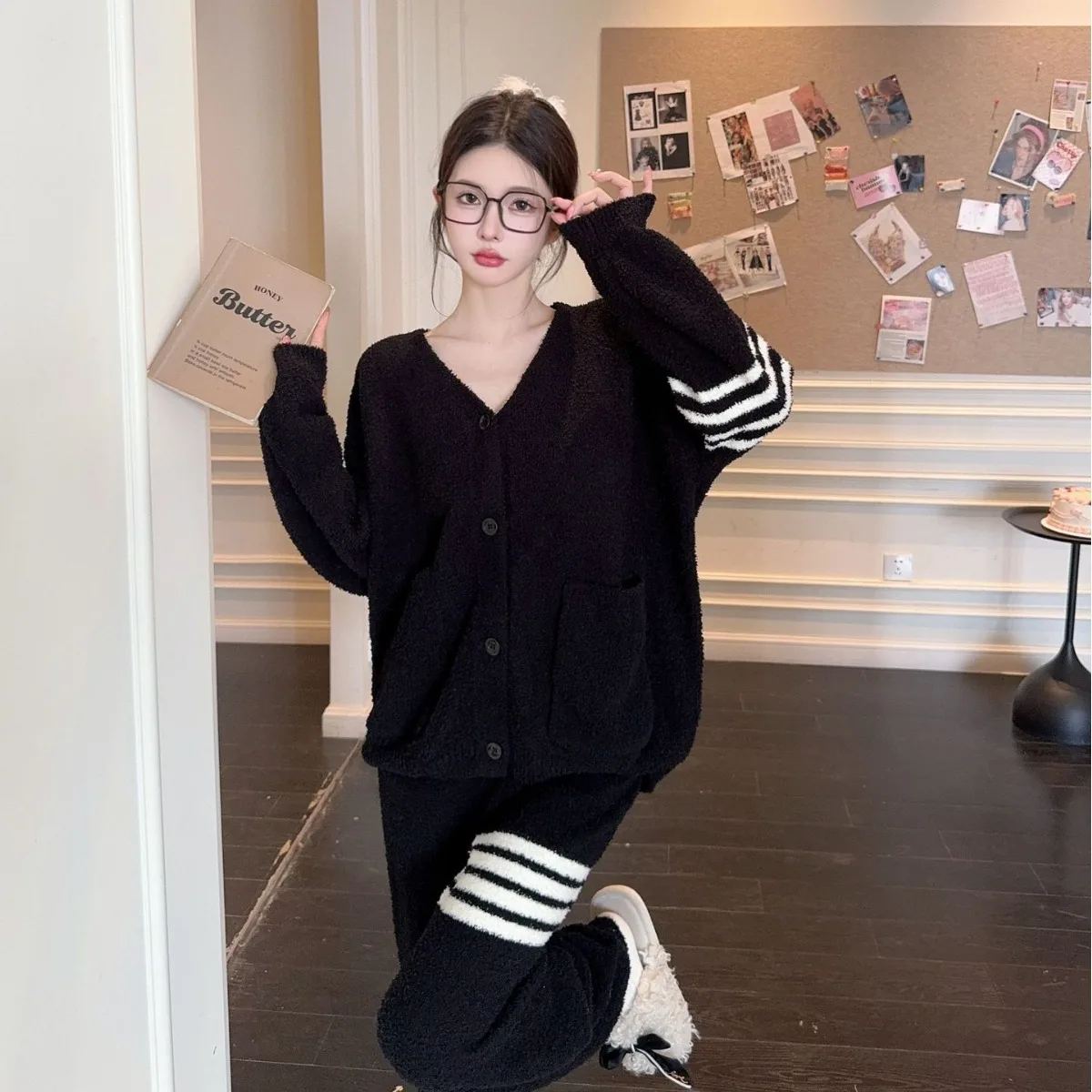 Зимний женский теплый комплект одежды для сна из кораллового флиса полосатая