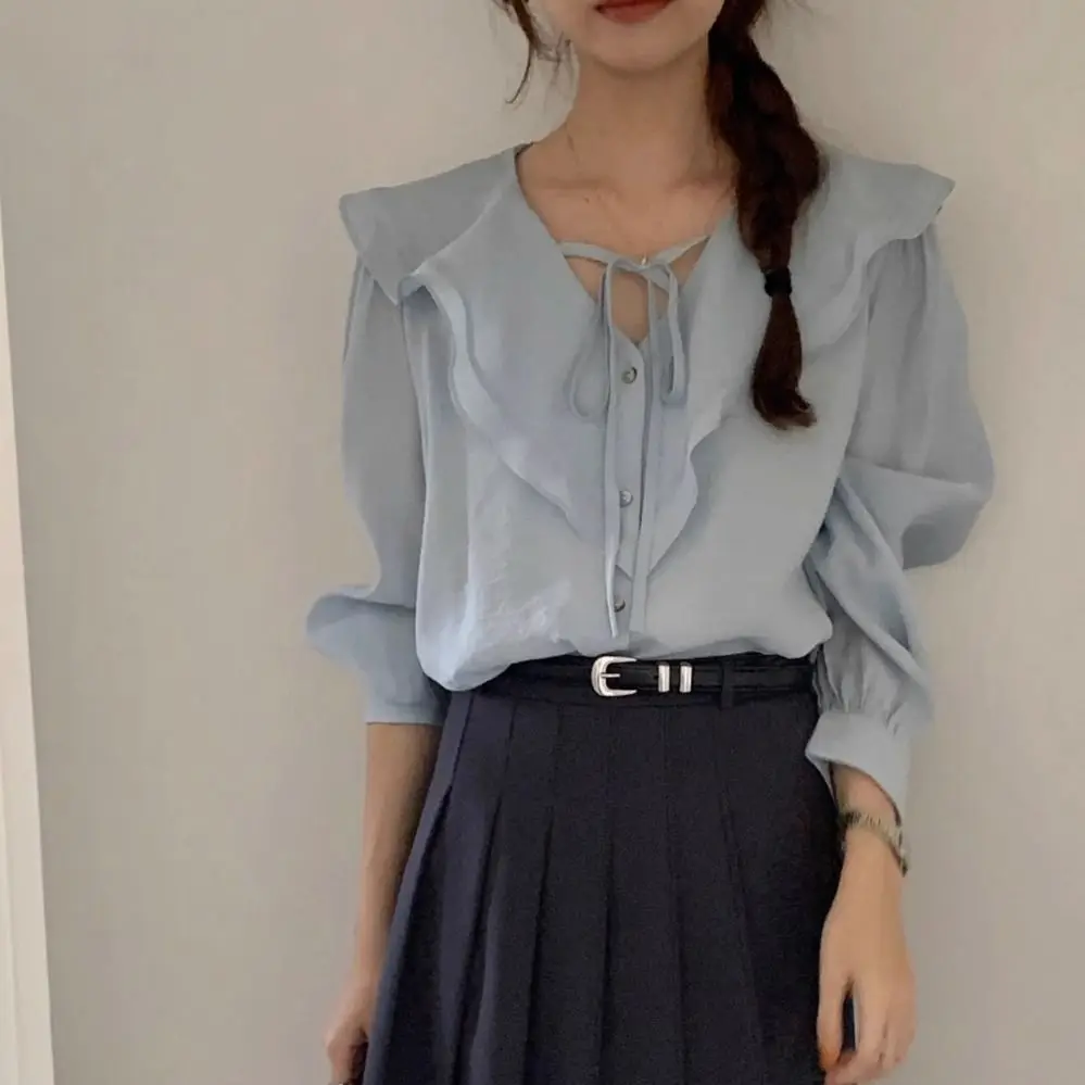 Блузка женская шифоновая с оборками на шнуровке