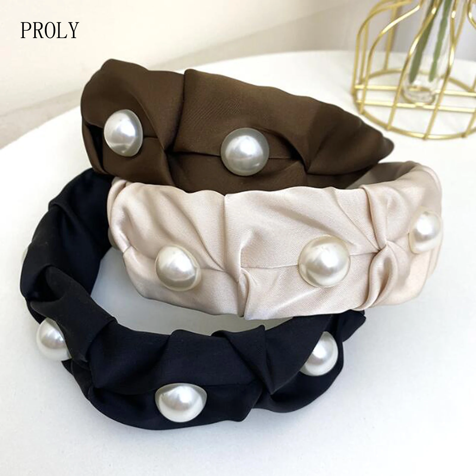 

Повязка на голову женская плиссированная, с жемчугом