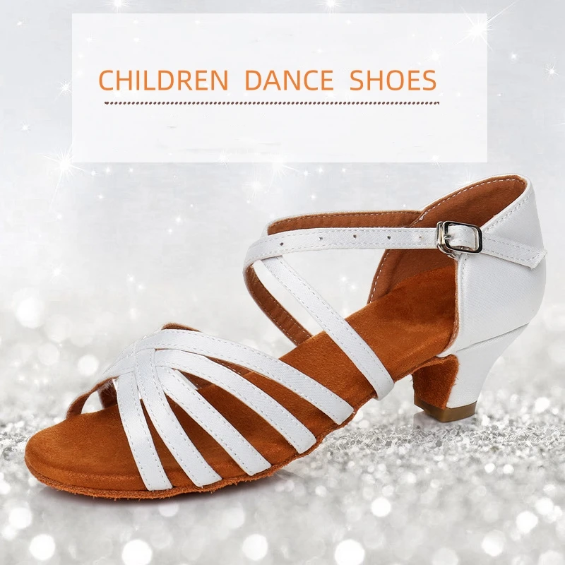 

Сатиновая или искусственная кожа; Детская обувь для латинских танцев; Женские Мягкие Замшевые сандалии для бальных танцев Танго и джаза; Каблук 4,5 см; 7 цветов