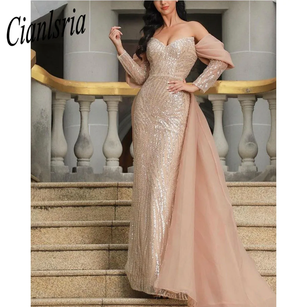 

Женское вечернее платье с юбкой-годе и рукавами-накидками