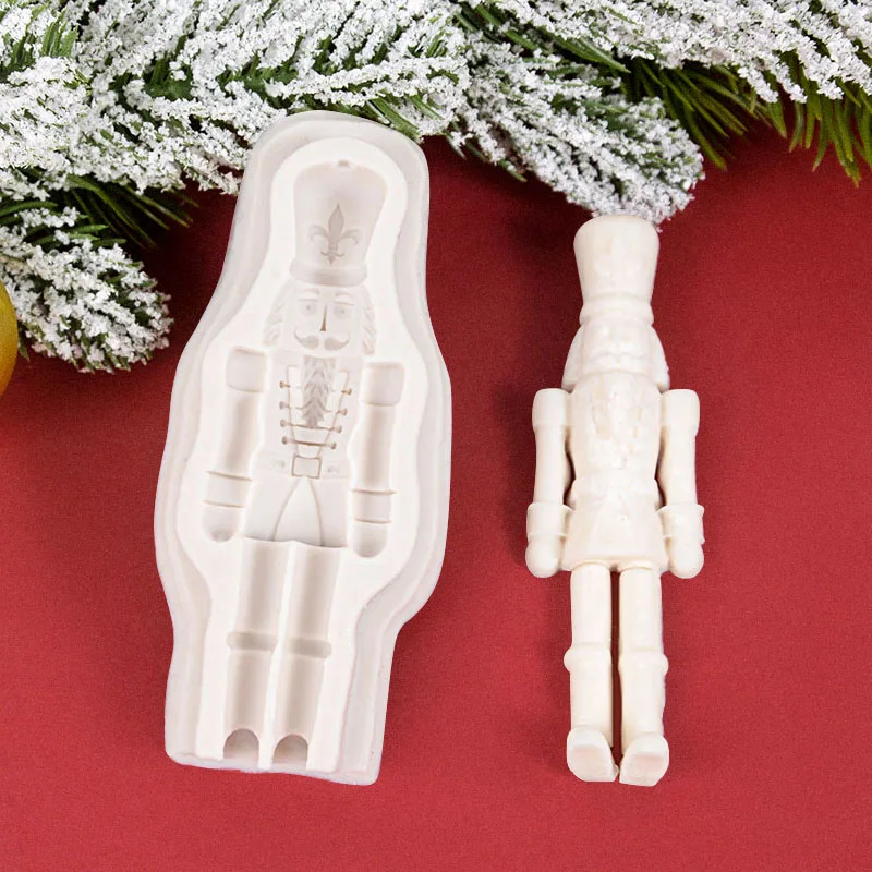 

1pcs Christmas Guard Resin Silicone Mold Kitchen Baking Decoration Tool DIY Soldier Cake Chocolate Dessert Candy Fondant Moulds