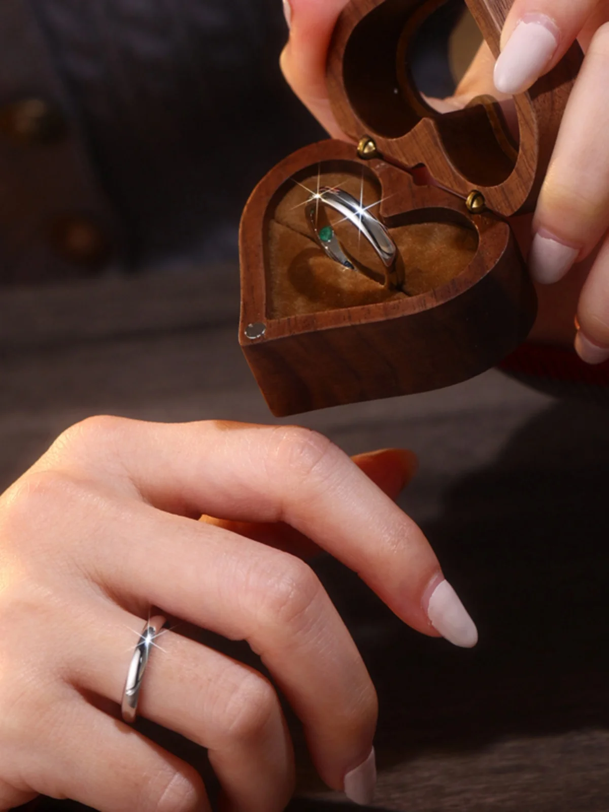 Mr. Z оригинальное кольцо из серебра 925 пробы с натуральным изумрудом для пары