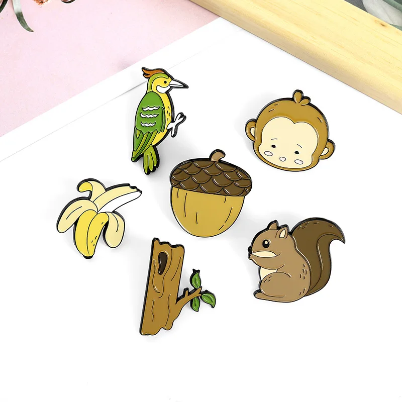 

Cartoon Cute Animal Monkey Squirrel Woodpecker Enamel Brooch Fruit Tree Fruit Banana Pins Alloy Badge Sweet Woman Jewelry Gift