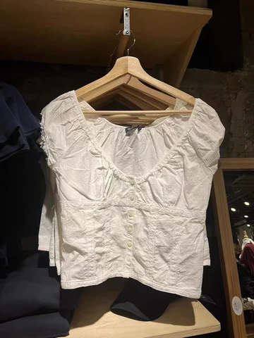 Кружевная футболка с оборками для женщин, облегающая Однотонная футболка с V-образным вырезом и коротким рукавом-фонариком, женский короткий топ на пуговицах, милые летние топы Y2k