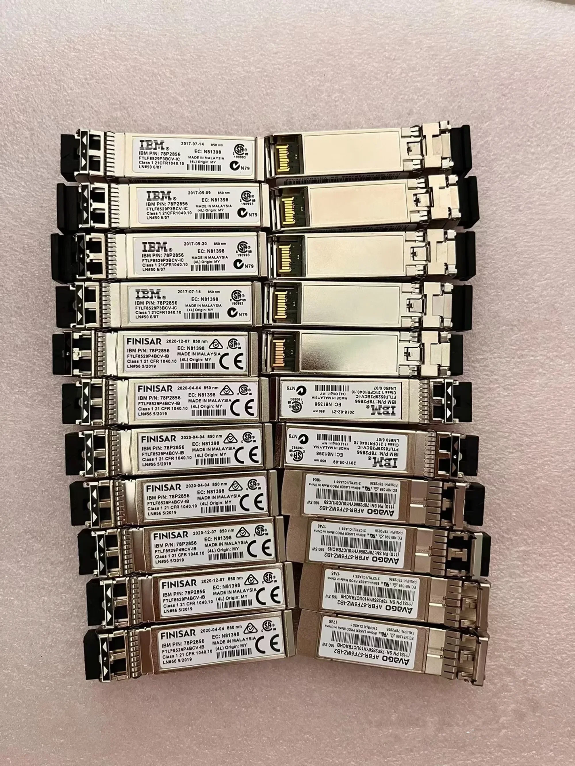 Фото Оптический модуль 16G SFP/AFBR-57F5MZ-IB2 FTLF8529P3BCV-IC FTLF8529P4BCV-IB/78P2856 IB-M 16GB 850NM Оптический сетевой модуль №1