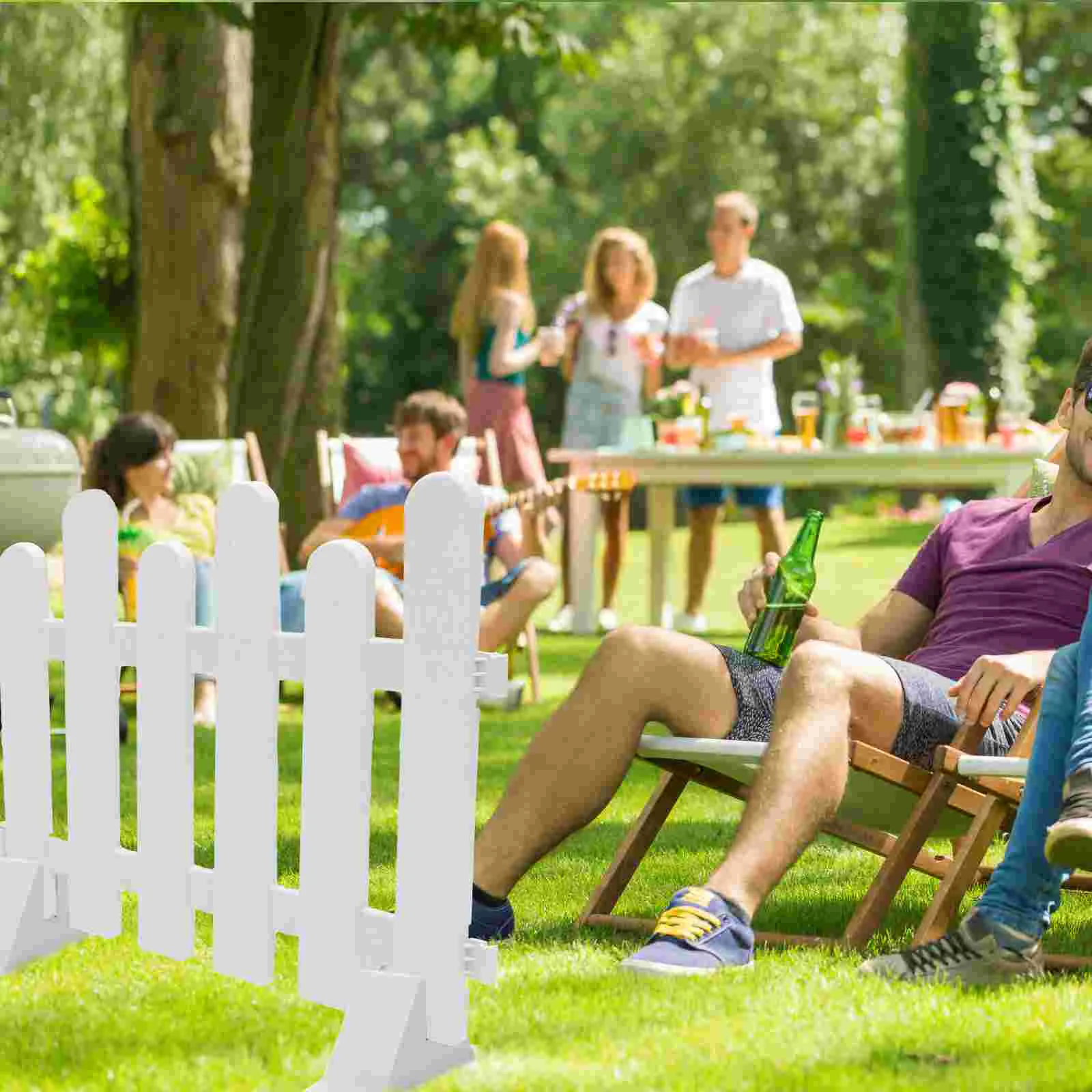 Пластиковая опора для забора