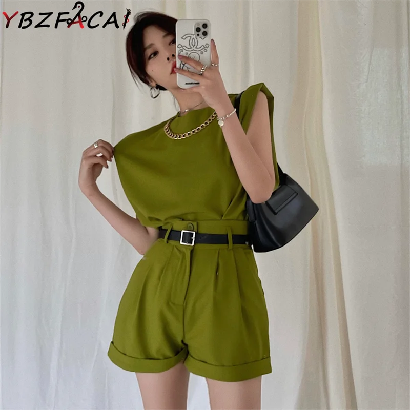 

Korean Fashion Casual Office Suit Women Chain Sleeveless Shoulder Pad Top + Belt High Waist Wide Leg Shorts Suit Black/Green
