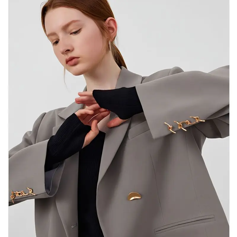 Женский блейзер с воротником с лацканами