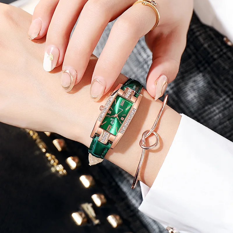 

Fashion Rectangle Quartz Rhinestone Dial Casual Wrist Watch Leather Strap Fashionable Clock for Waterproof Wristwatch for Women