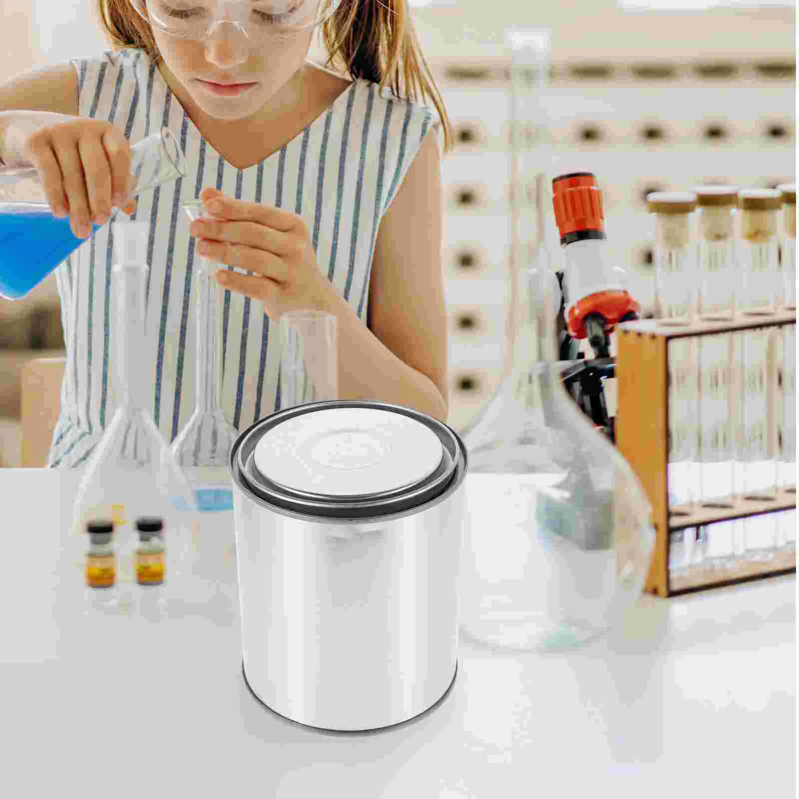 Пустые банки с краской экспериментальное ведро для отбора проб асфальтовое