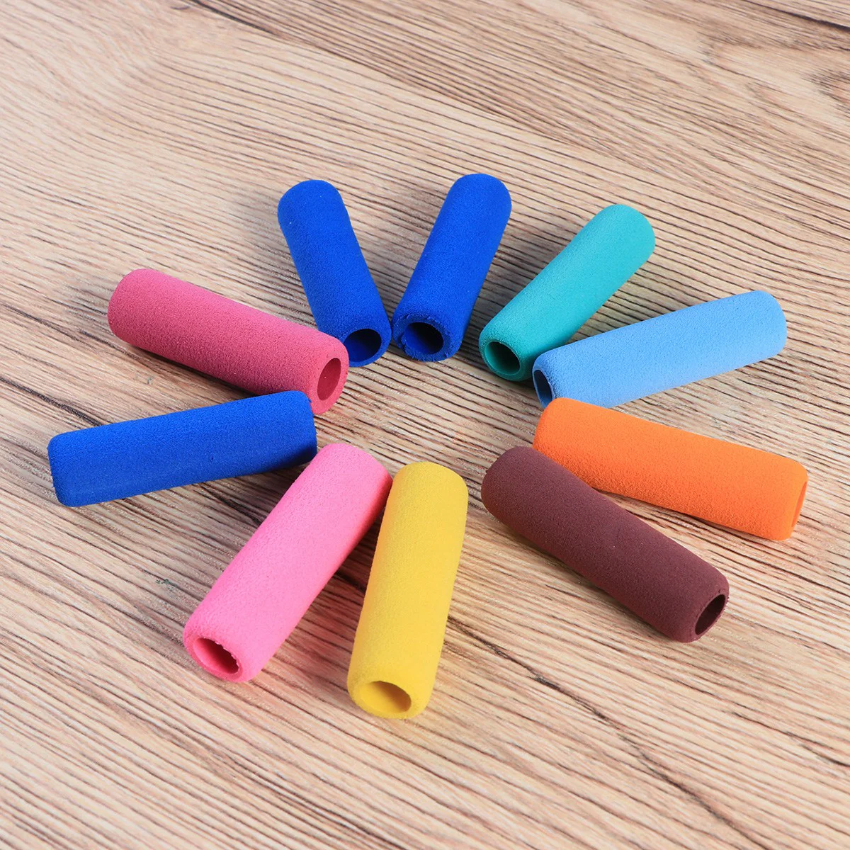 

Writing Grip Hand Holding Pen Training Grip Cushioned Writing Training Device Proper