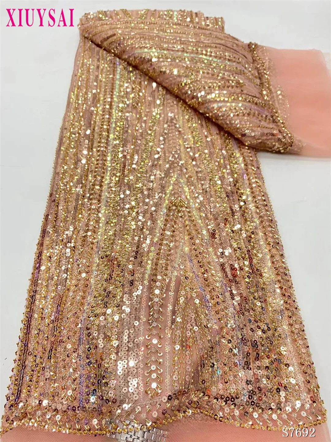 

Pink Latest Nigerian Lace Fabrics Fashion Women African Tulle Lace Luxury Handmade Bead sequins Fabrics For Wedding 5Yards