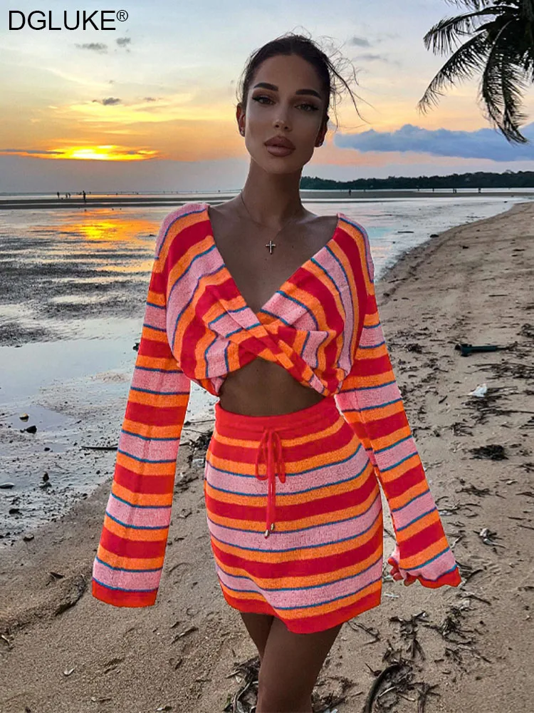 Модный комплект из 2 предметов юбка и топ стандартной длины привлекательная