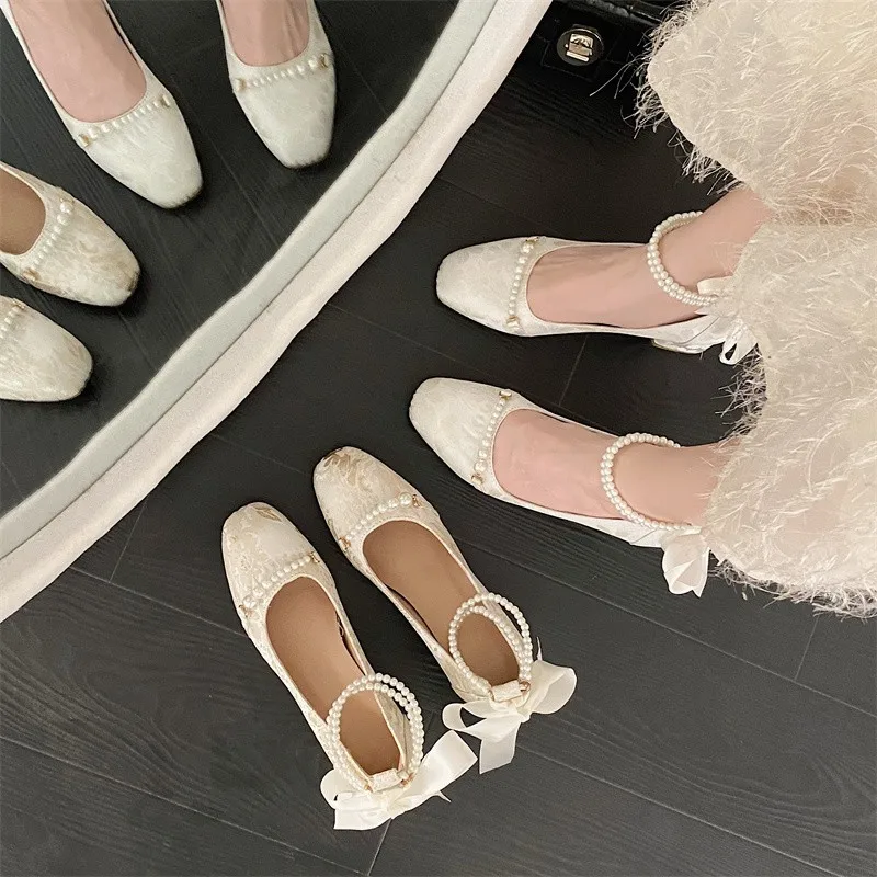 

Туфли-лодочки женские весенне-осенние универсальные с жемчугом