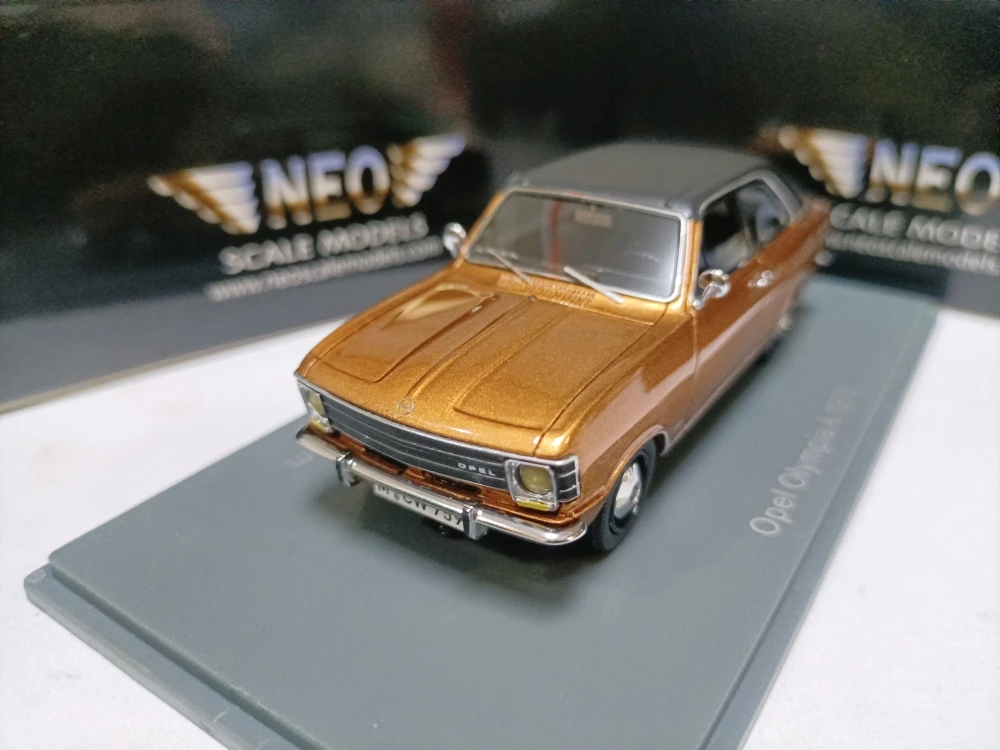 

Neo 1:43 Opel Olympia A 1970 Vintage Car Simulation Limited Edition Resin Metal Static Car Model Toy Gift