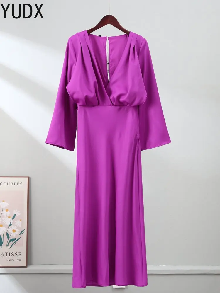 Рисунок 3 - Женское однотонное платье-миди