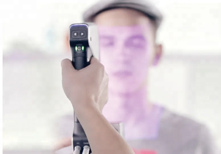 Рисунок 3 - Надежный дешевый штатив и ручной