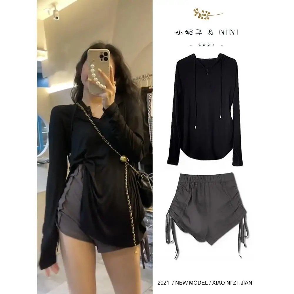 

2022 summer Korean version of the high waist drawstring gray shorts hot pants hot pants all-match anti-snoring hooded top women