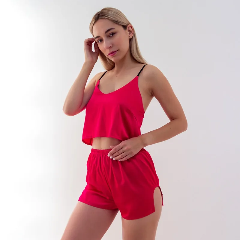 

Пижама женская из искусственного шелка, Повседневная Домашняя одежда, свободный крой, пикантный комплект с шортами на бретелях, ночная руба...