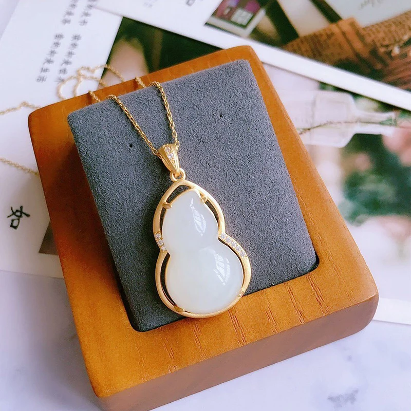 Женское Ожерелье из халцедона с подвеской в виде тыквы