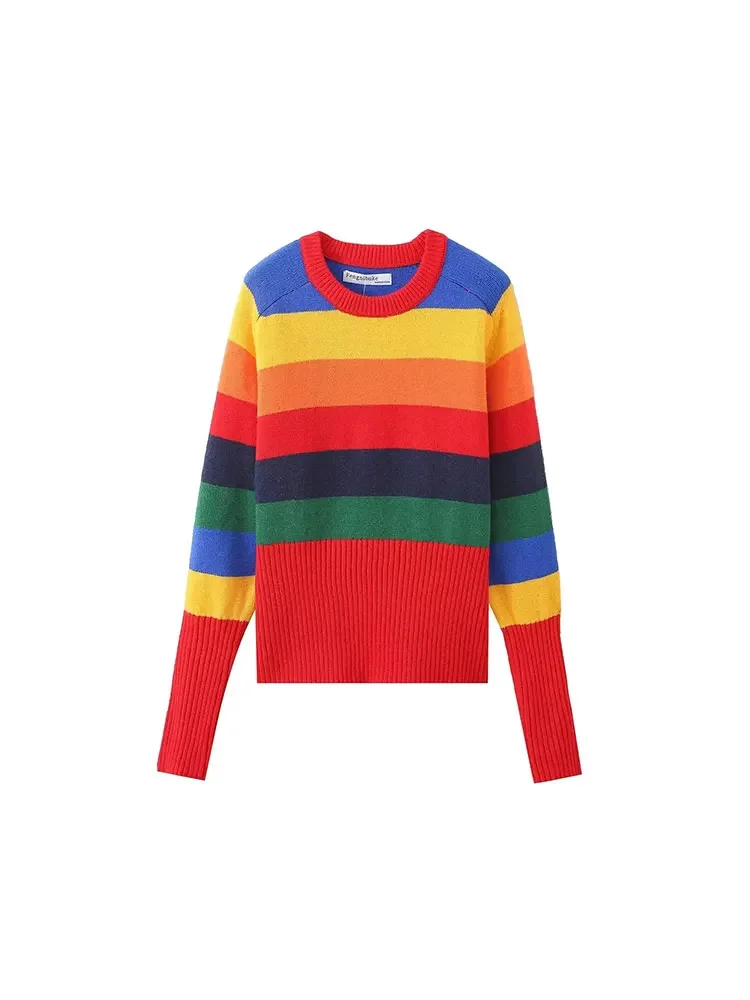 Женский свитер в разноцветную полоску с круглым вырезом