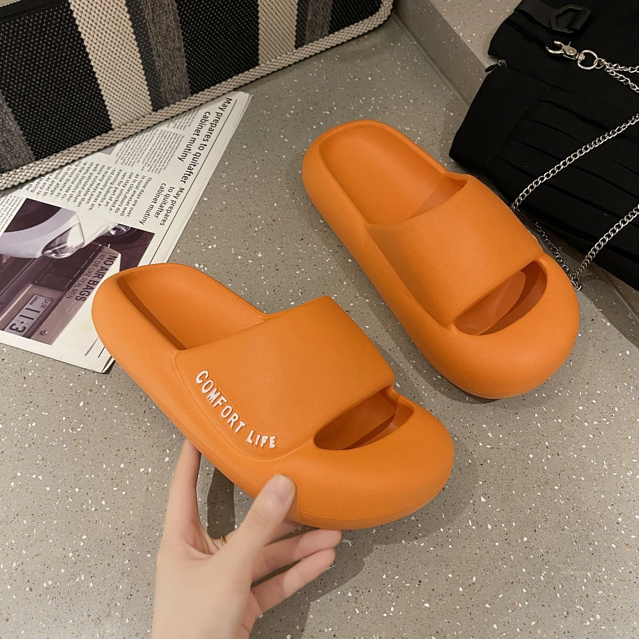 

Сланцы женские из ЭВА, сандалии на толстой платформе, мягкая подошва, Нескользящие, для ванной комнаты, домашние тапочки, лето 2022