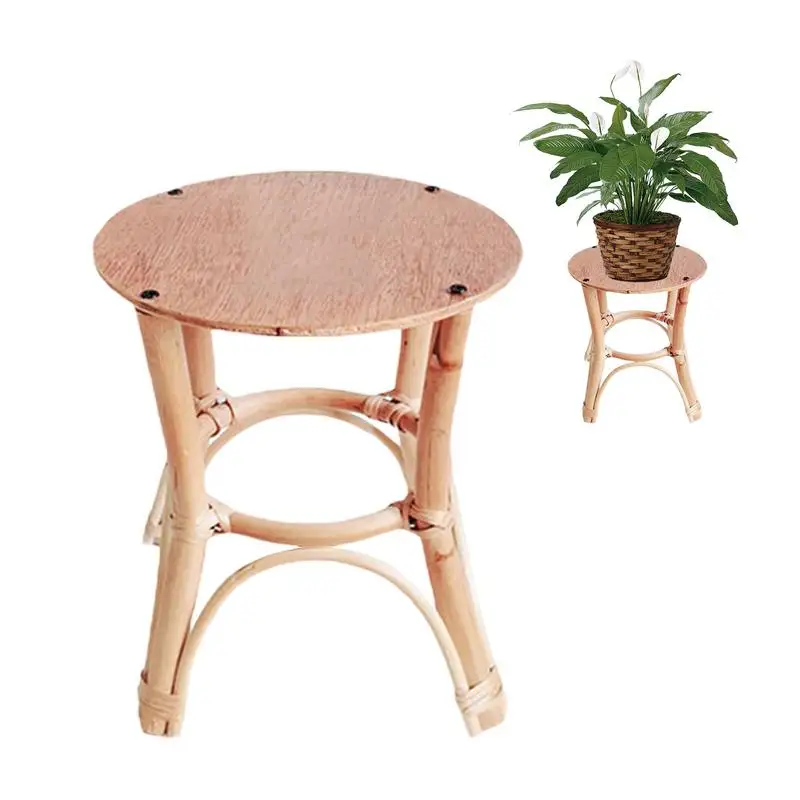 

Простой деревянный держатель для растений из ротанга в скандинавском стиле