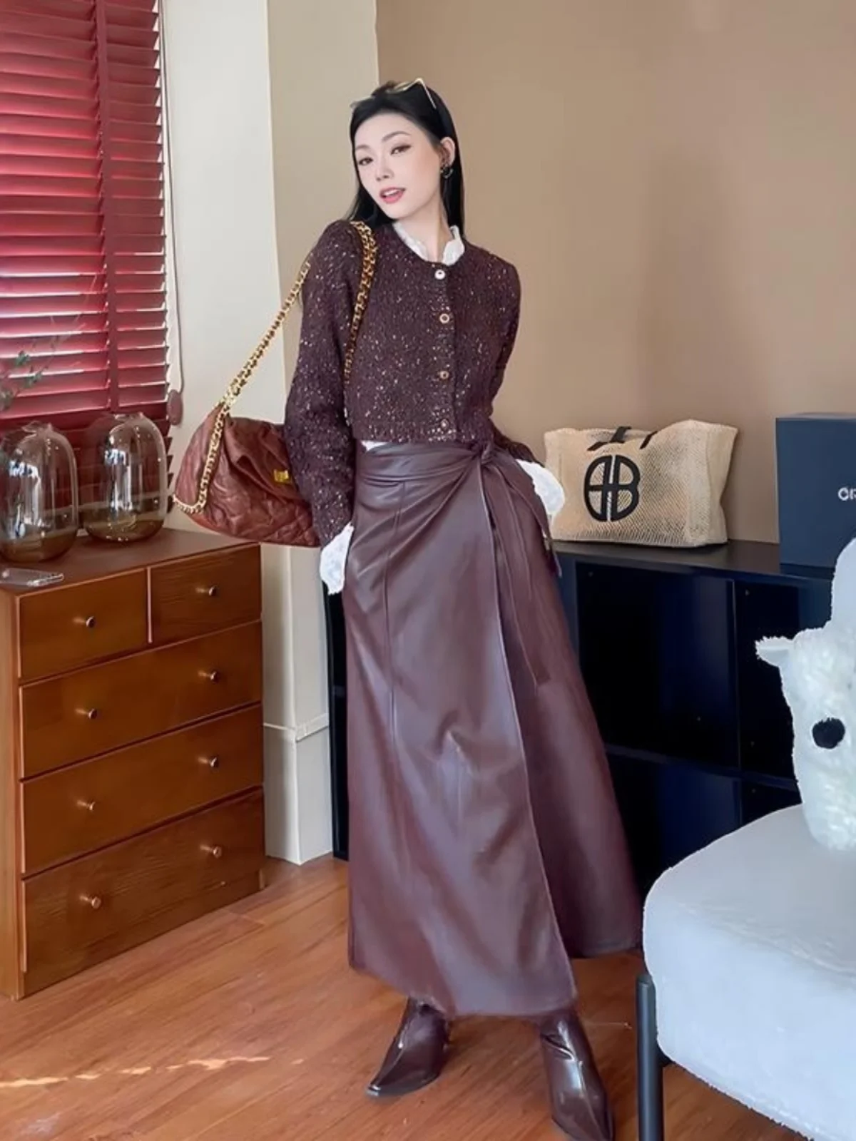 French sle Retro High-Grade Sense Arabesquitic Fabric Knit sweater Cardigan Women Autumn New Design Slimming Versatil...