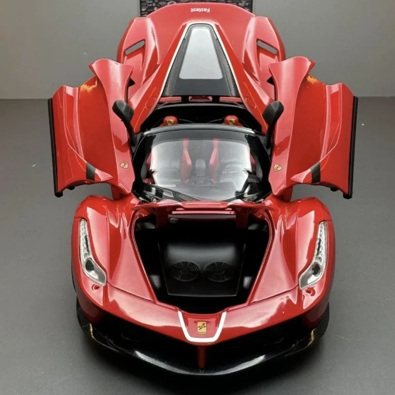Фото Масштабная модель Ferrari LaFerrari 1:24 из литого сплава с открывающимися дверями и поворотными передними колесами для коллекционеров и хобби-энтузиастов №2