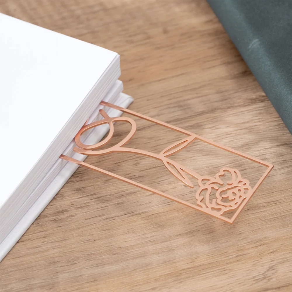 Персонализированная длинная полосатая закладка с цветком персонализация